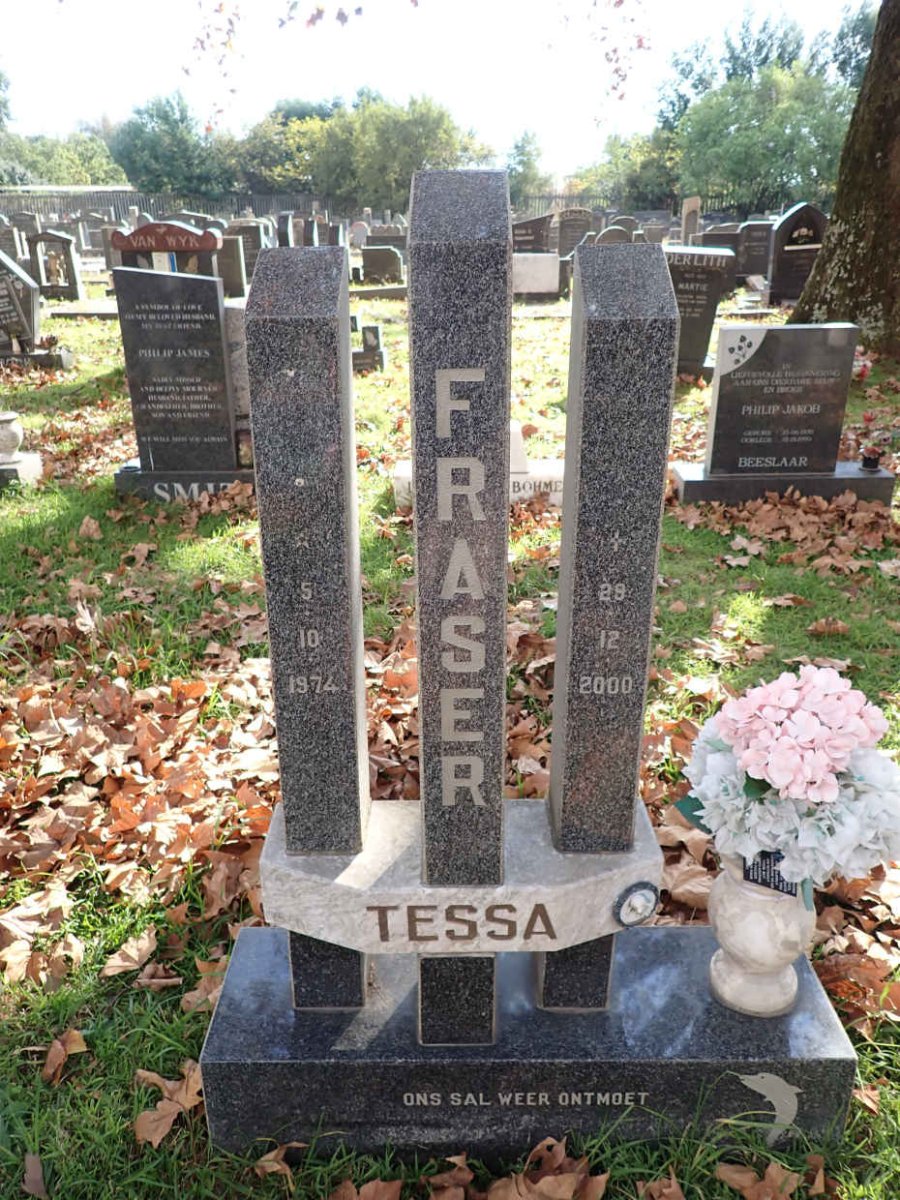 FRASER Tessa 1974-2000