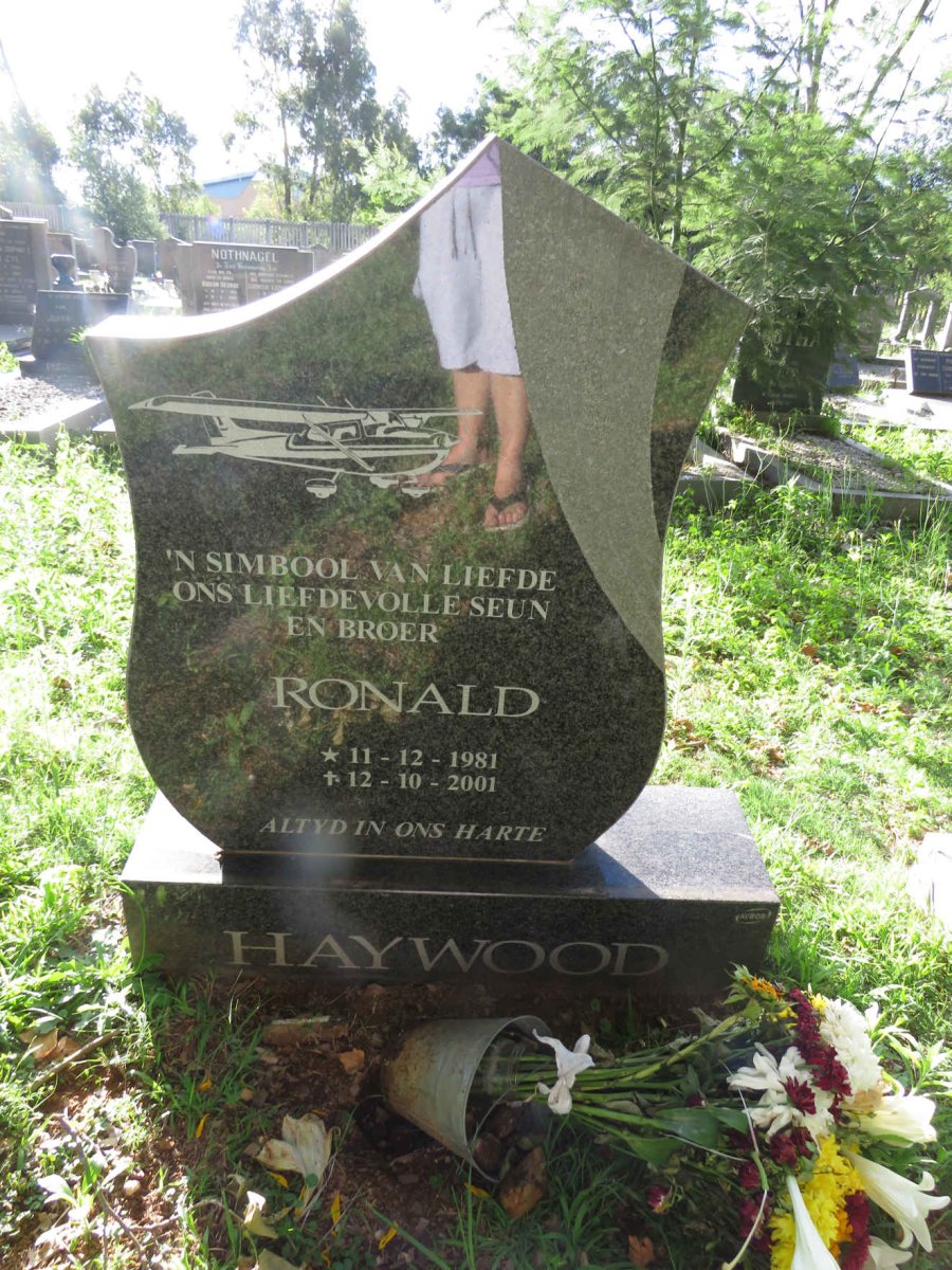 HAYWOOD Ronald 1981-2001