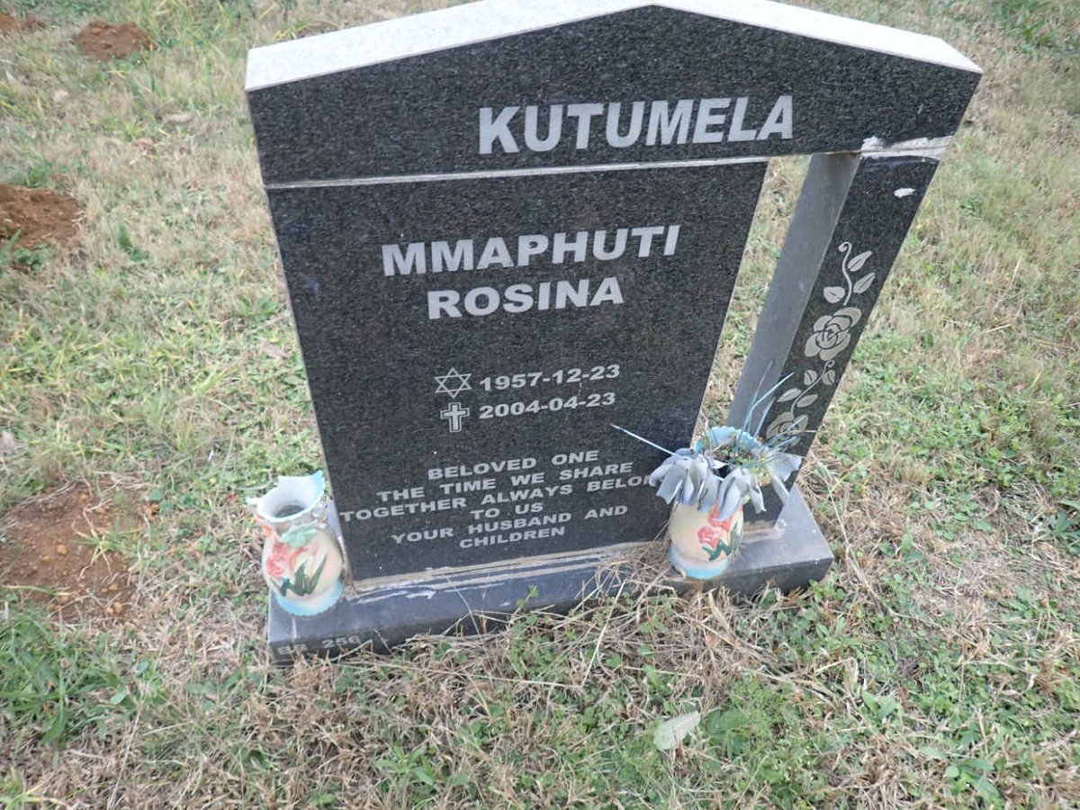 KUTUMELA Mmaphuti Rosina 1957-2004