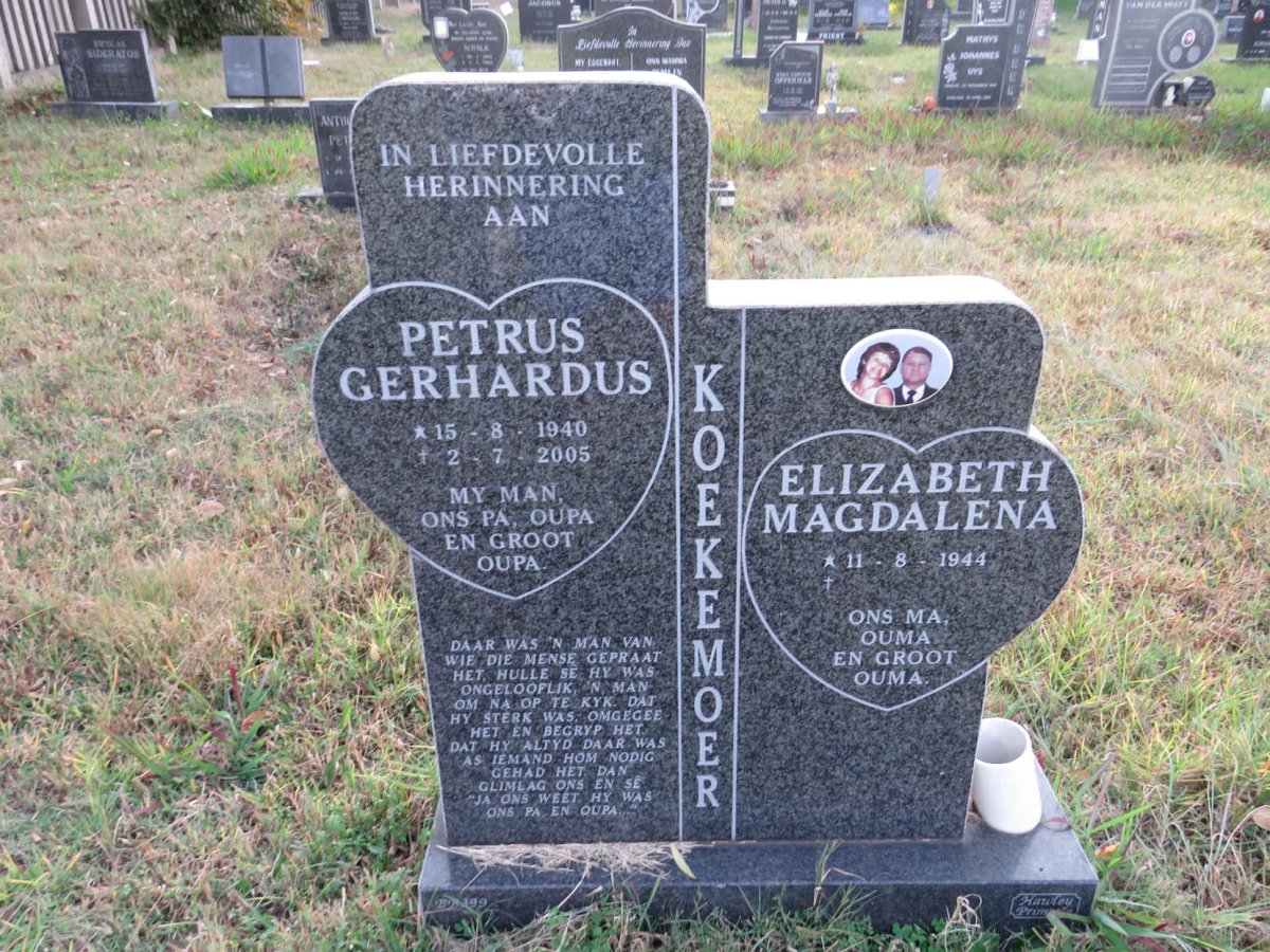 KOEKEMOER Petrus Gerhardus 1940-2005 &amp; Elizabeth Magdalena 1944-