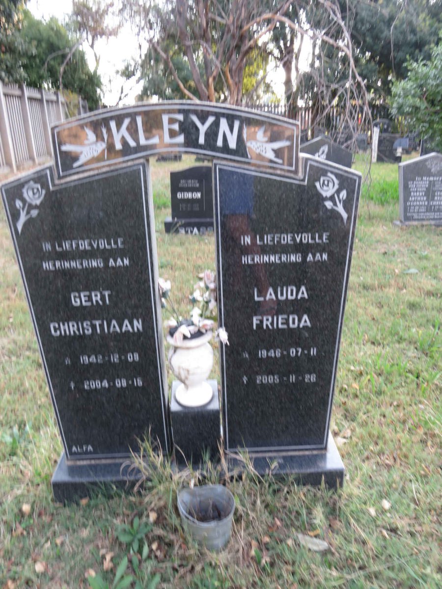 KLEYN Gert Christiaan 1942-2004 &amp; Lauda Frieda 1946-2005