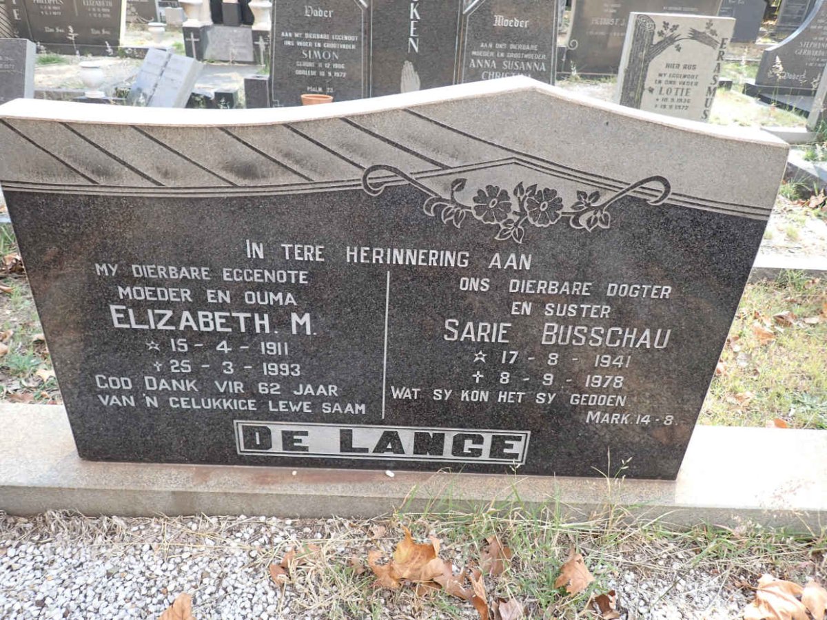 LANGE Elizabeth M., de 1911-1993 :: DE LANGE Sarie nee BUSSCHAU 1941-1978