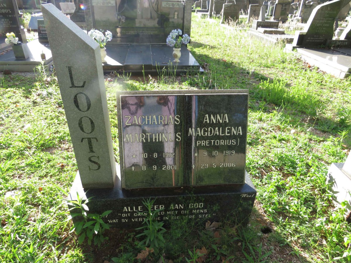 LOOTS Zacharias Marthinus 1912-2001 &amp; Anna Magdalena PRETORIUS 1919-2006