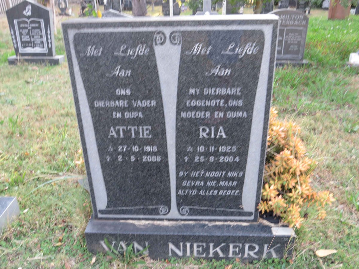 NIEKERK Attie, van 191?-200? &amp; Ria 1925-2004