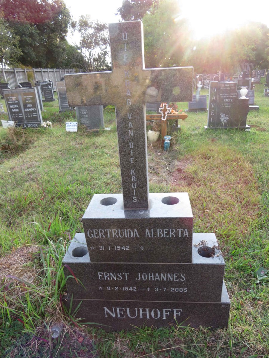 NEUHOFF Ernst Johannes 1942-2005 &amp; Gertruida Alberta 1942-