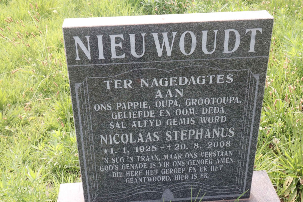 NIEUWOUDT Nicolaas Stephanus 1925-2008
