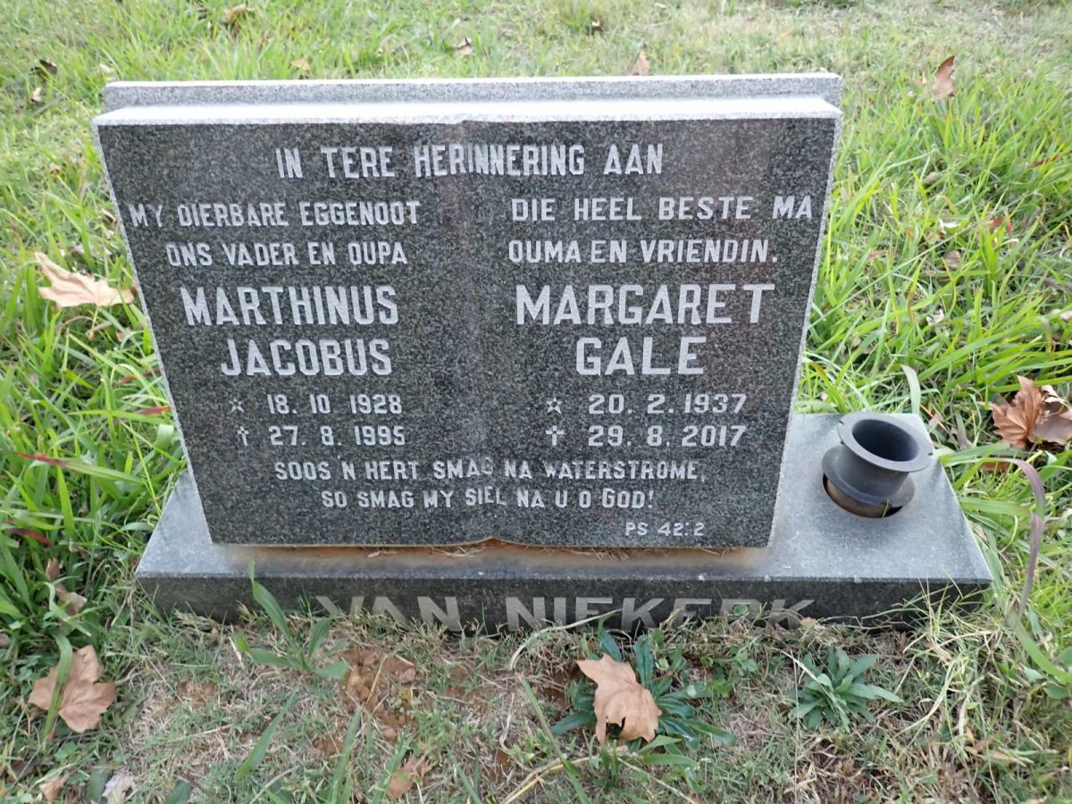 NIEKERK Marthinus Jacobus, van 1928-1995 &amp; Margaret Gale 1937-2017