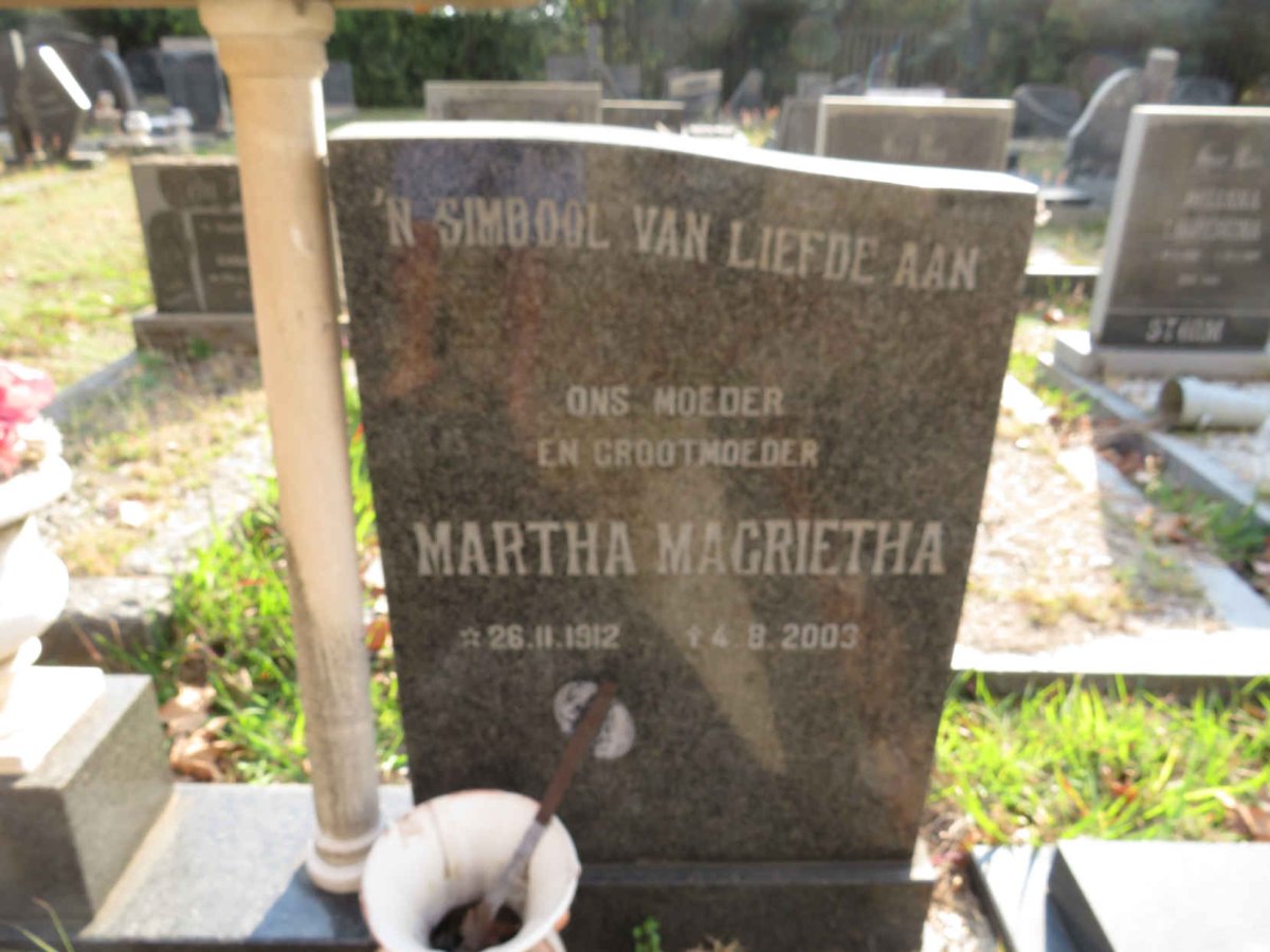 O'KELLY Jacobus Nicolaas 1905-1972 &amp; Martha Magrietha 1912-2003 _3