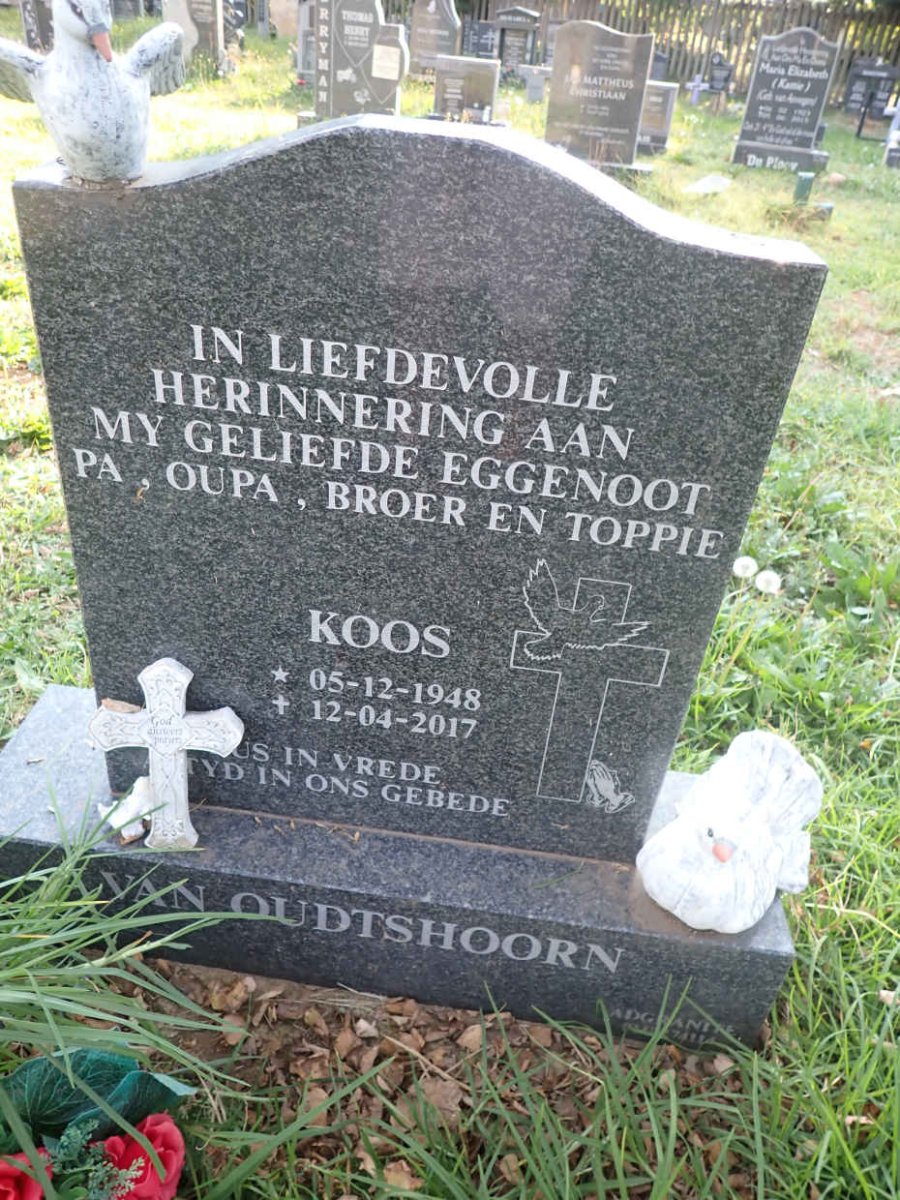 OUDTSHOORN Koos, van 1948-2017