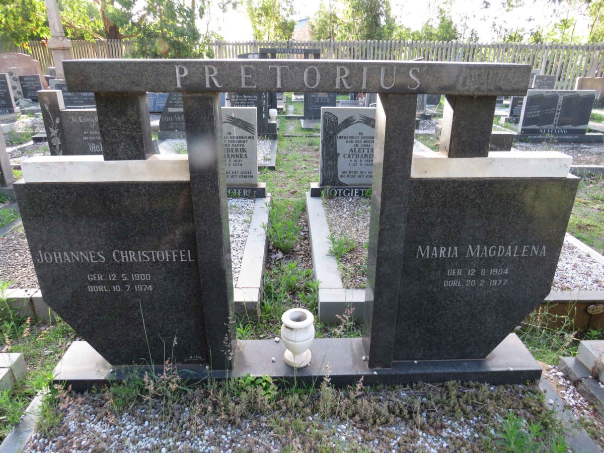 PRETORIUS Johannes Christoffel 1900-1974 &amp; Maria Magdalena 1904-1977