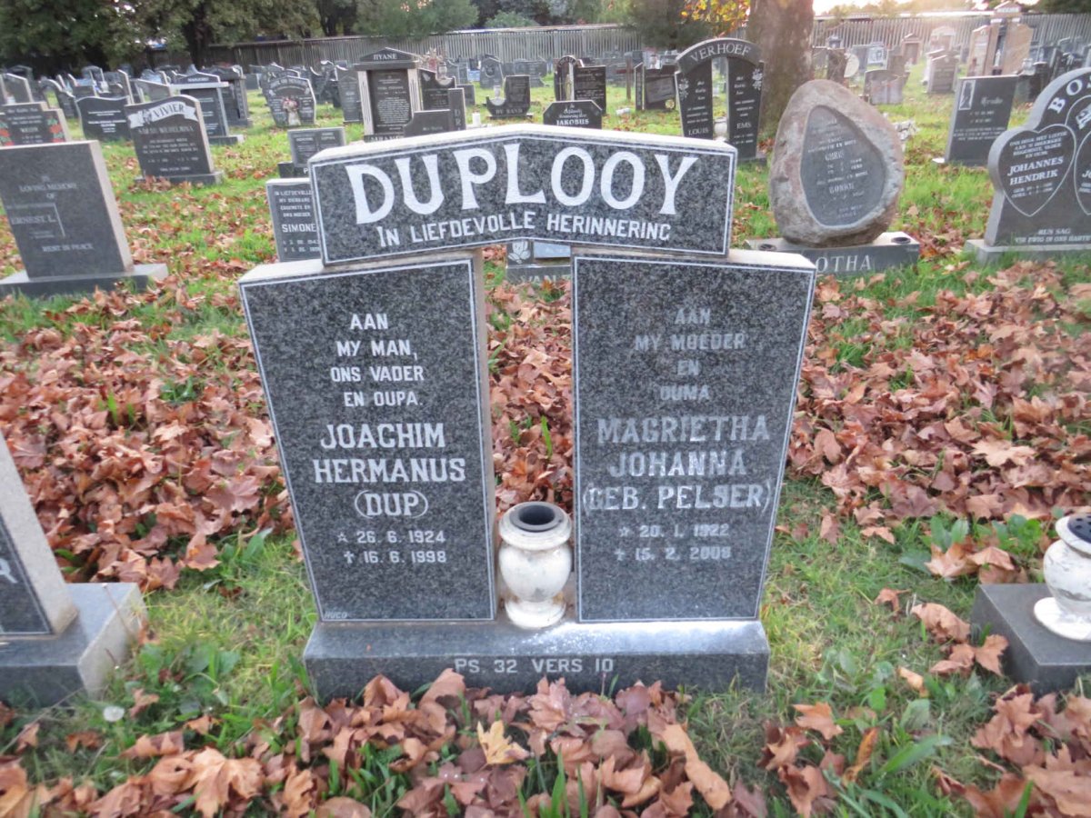 PLOOY Joachim Hermanus, du 1924-1998 & Magrietha Johanna PELSER 1922-2008