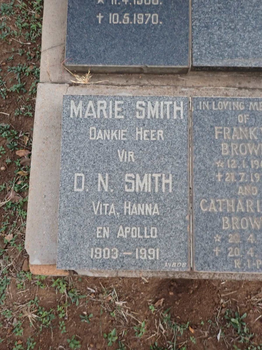 SMITH D.N. 1903-1991