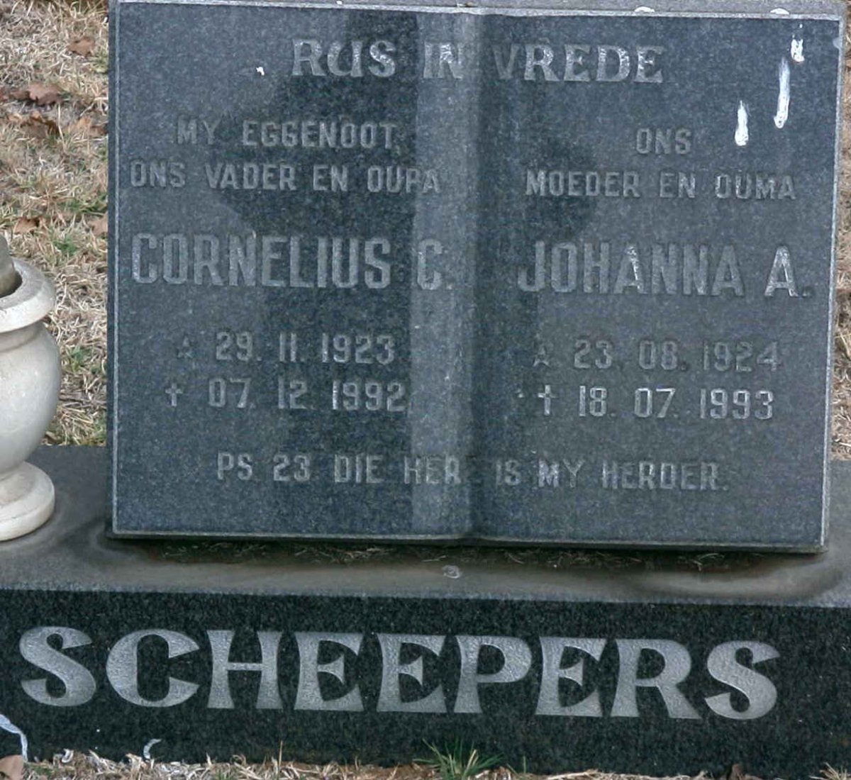SCHEEPERS Cornelius C. 1923-1992 &amp; Johanna A. 1924-1993