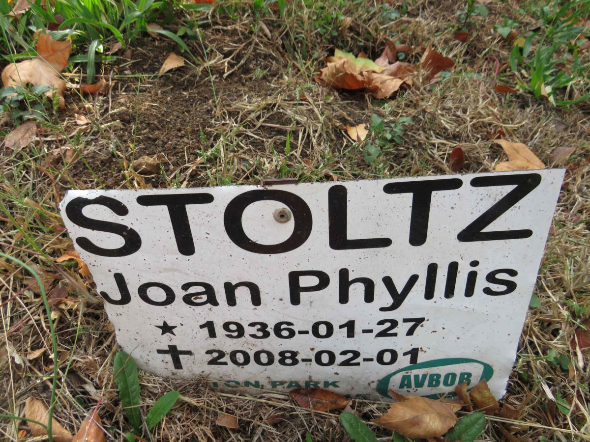STOLTZ Jacobus Hercules 1934-2001 & Phyllis Joan 1939-2008 _2