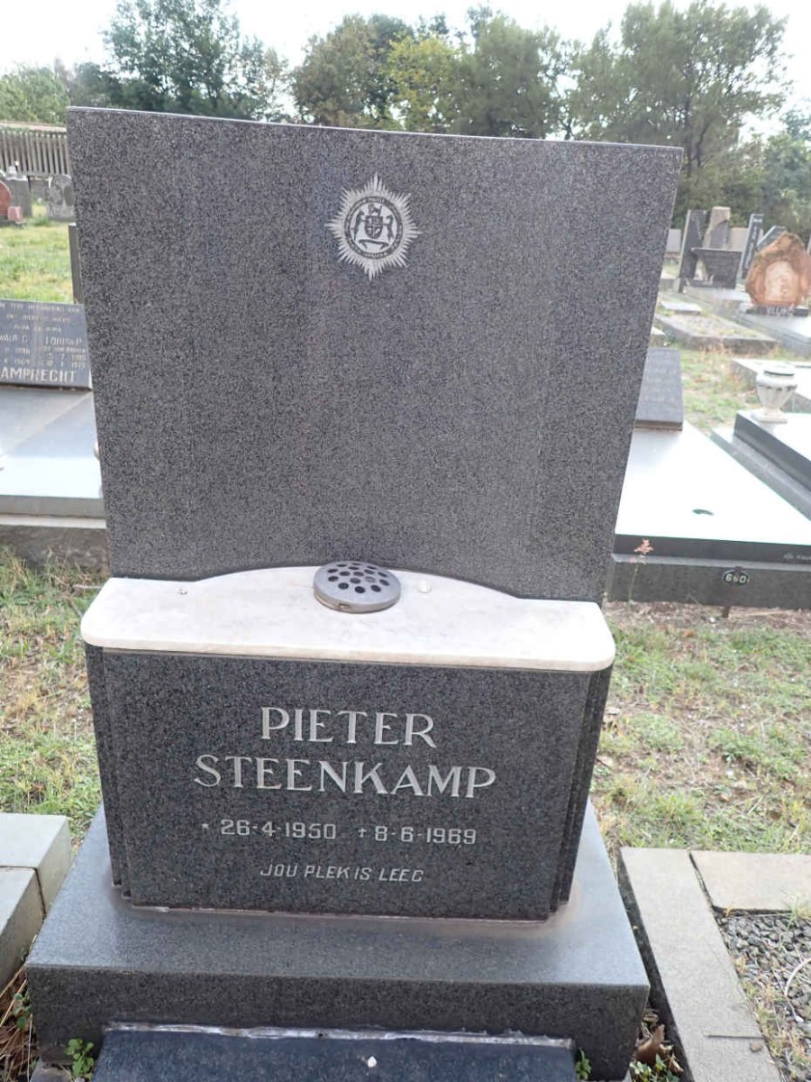 STEENKAMP Pieter 1950-1969