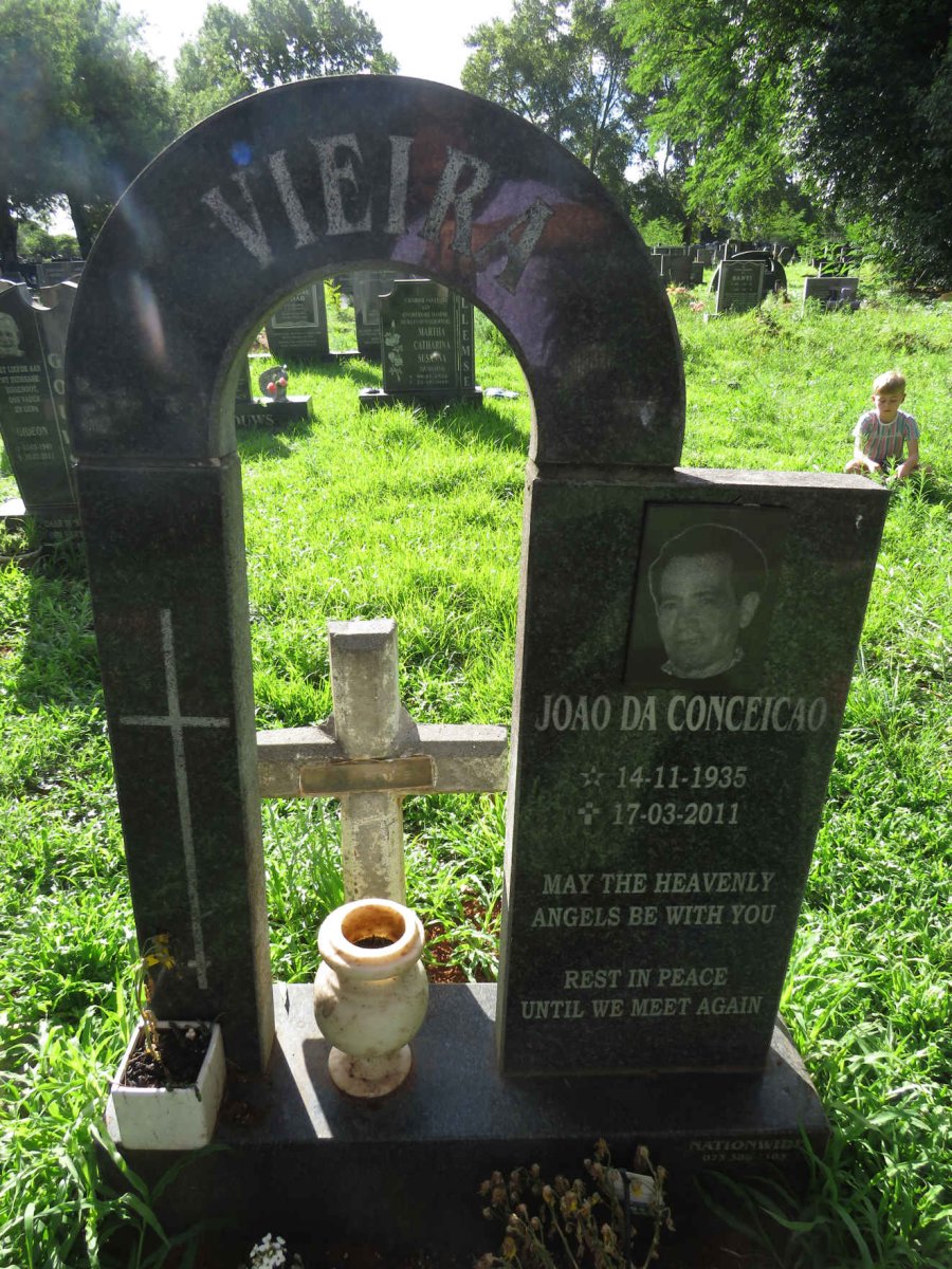 VIEIRA Joao Da Conceicao 1935-2011