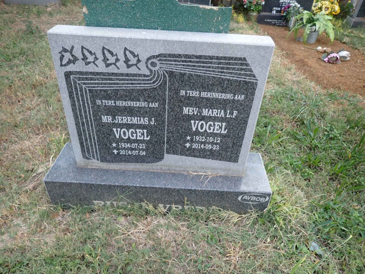 VOGEL Jeremias J. 1934-2014 &amp; Maria L.F. 1932-2014