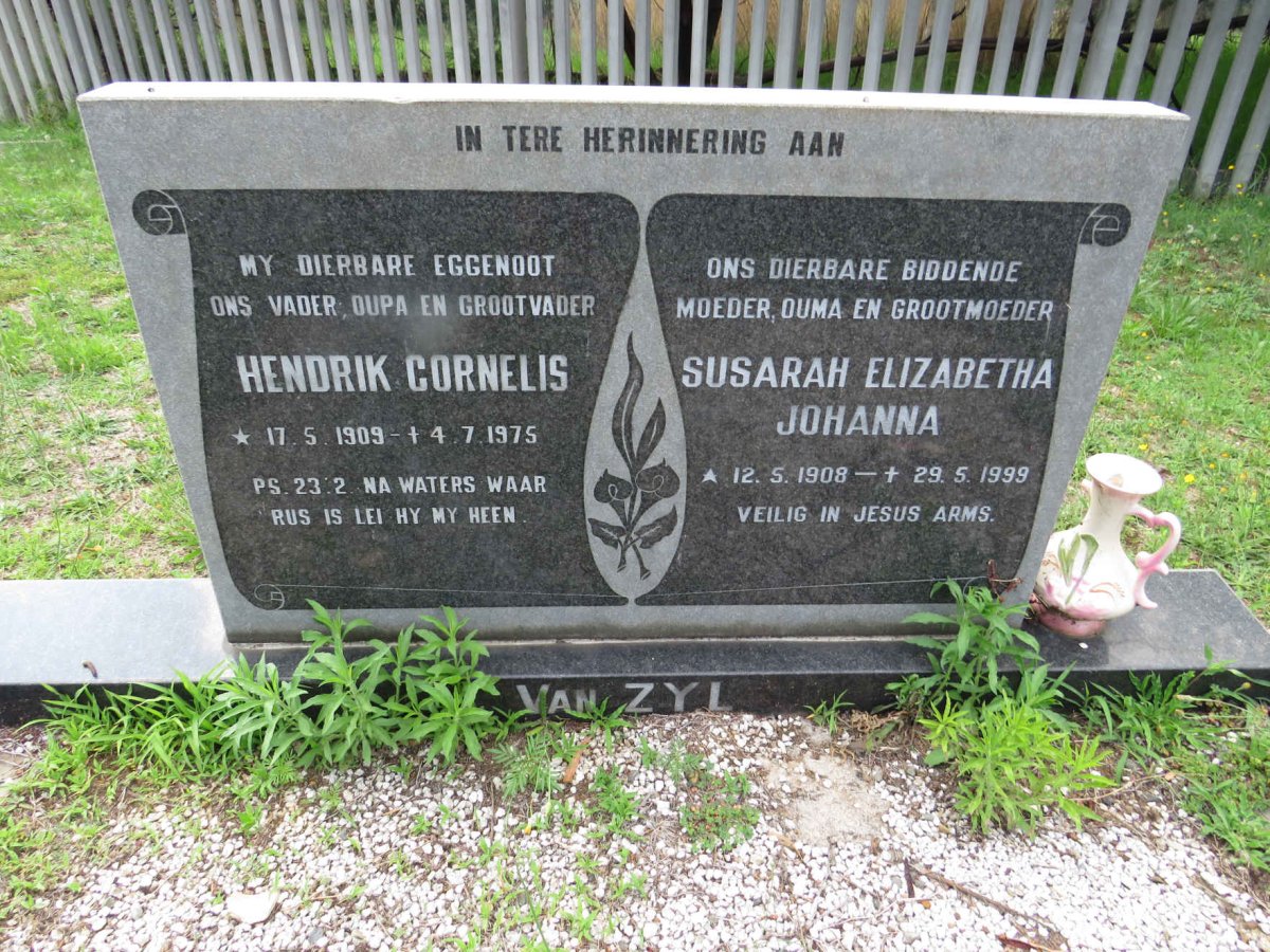 ZYL Hendrik Cornelis, van 1909-1975 &amp; Susarah Elizabetha Johanna 1908-1999