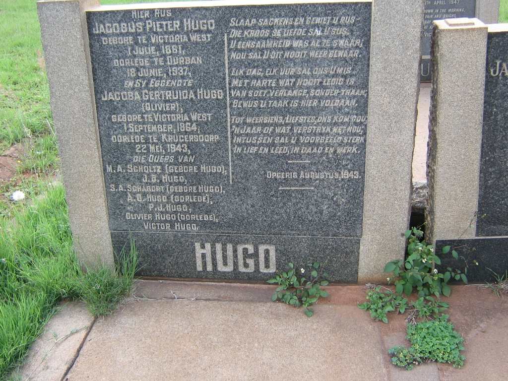HUGO Jacobus Pieter 1861-1937 &amp; Jacoba Gertruida OLIVIER 1864-1843