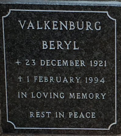 VALKENBURG Beryl 1921-1994