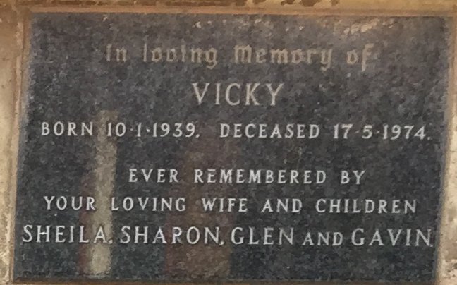 ? Vicky 1939-1974