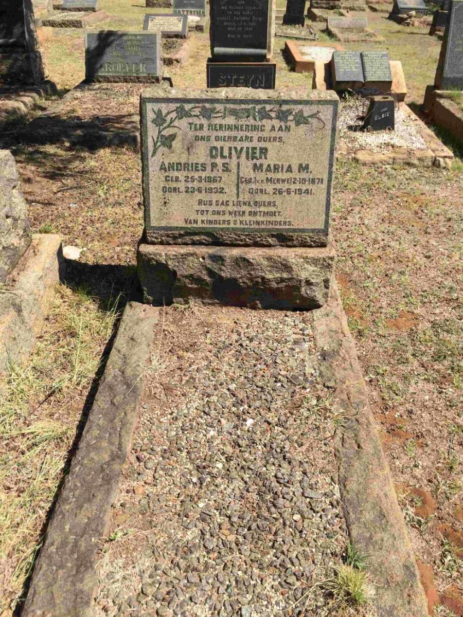OLIVIER Andries P.S. 1867-1932 &amp; Maria M. V.D. MERWE 1871-1941