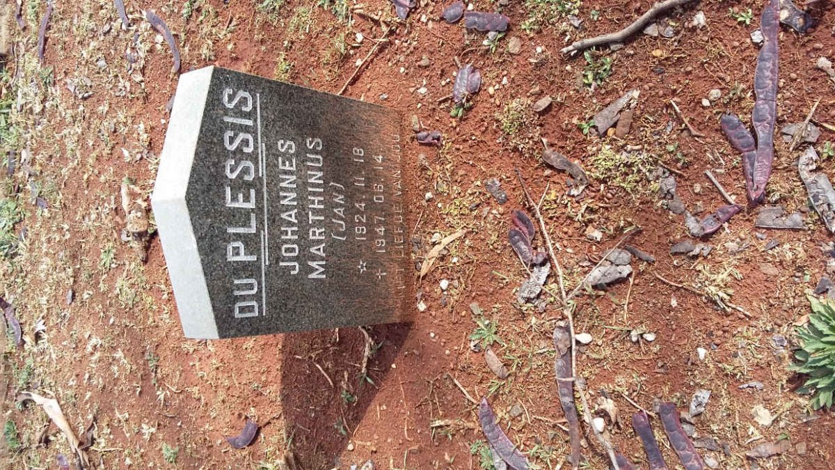 PLESSIS Johannes Marthinus, du 1924-1947