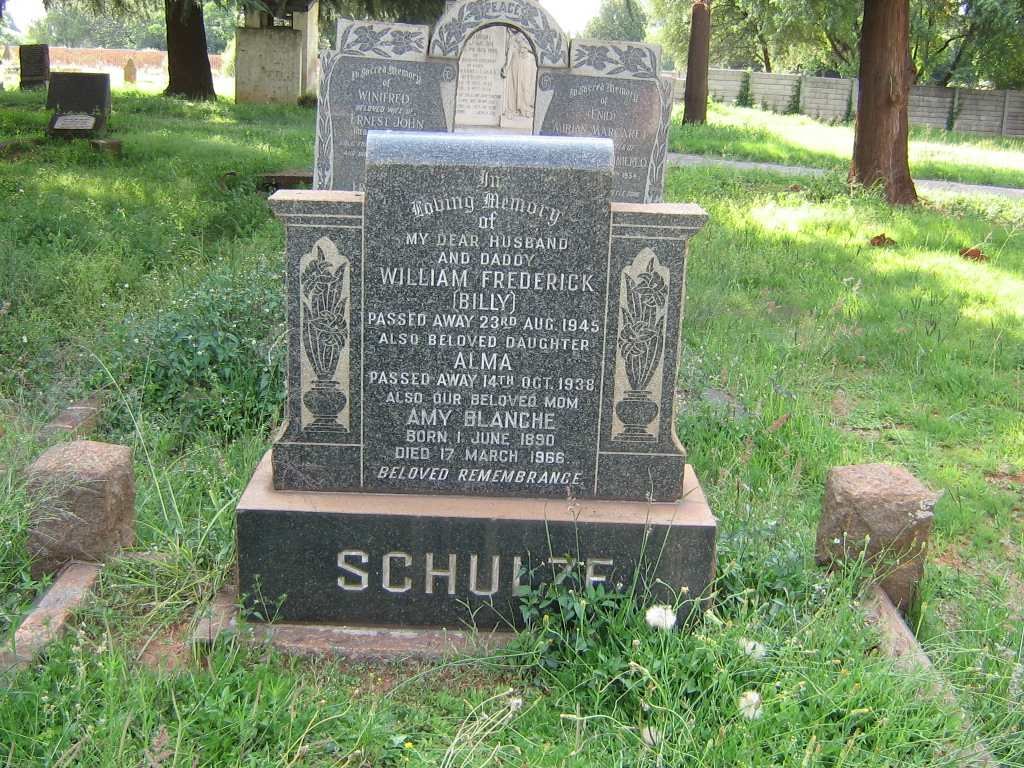 SCHULZE William Frederick - 1945 &amp; Amy Blanche 1890-1966 :: SCHULZE Alma -1938