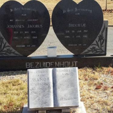 BEZUIDENHOUT Johannes Jacobus 1914-1966 &amp; Brechtje 1917-1995 :: BEZUIDENHOUT Wanda 1938-198?