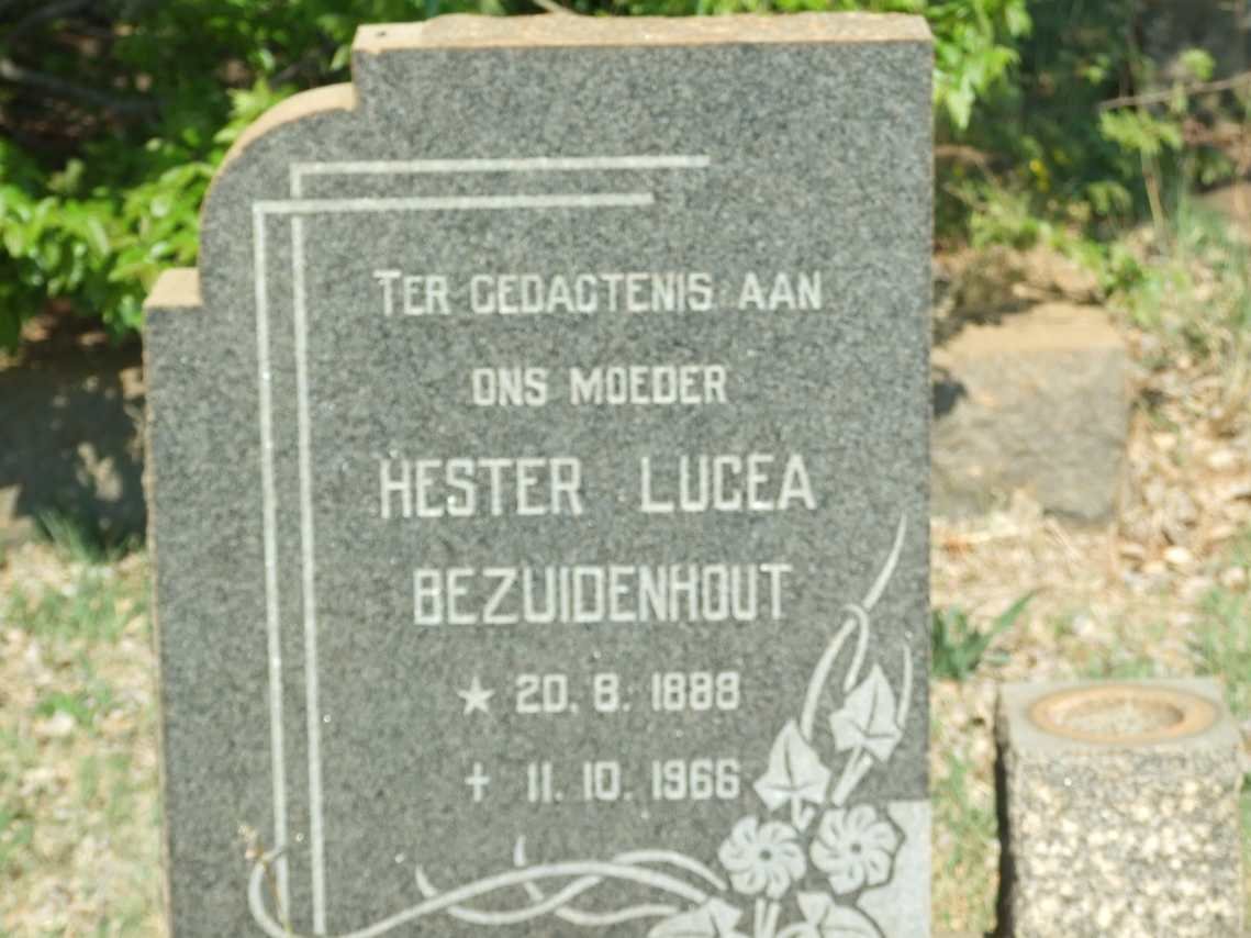 BEZUIDENHOUT Hester Lucea 1888-1966