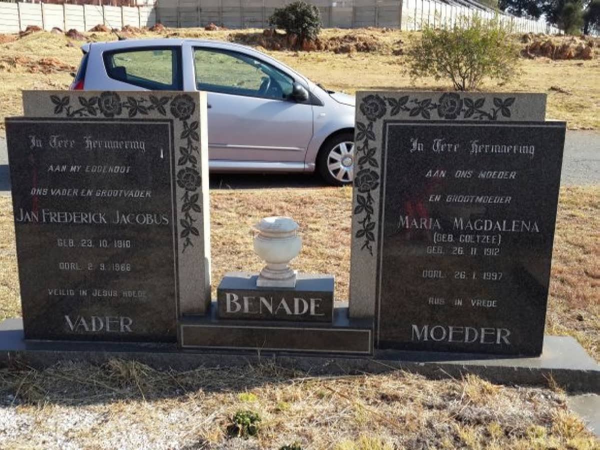 BENADE Jan Frederick Jacobus 1910-19?? &amp; Maria Magdalena COETZEE 1912-1997