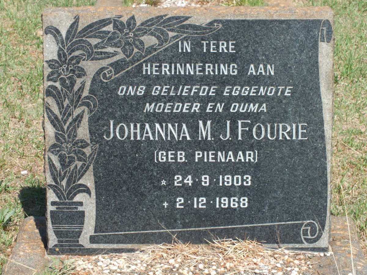 FOURIE Johanna M.J. nee PIENAAR 1903-1968
