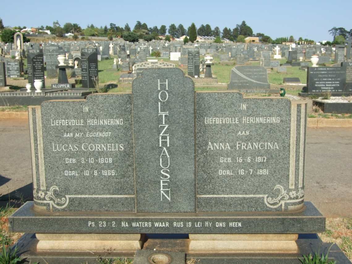 HOLTZHAUSEN Lucas Cornelis 1908-1965 &amp; Anna Francina 1917-1981
