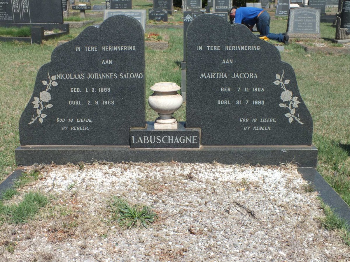 LABUSCHAGNE Nicolaas Johannes Salomo 1898-1968 &amp; Martha Jacoba 1905-1990
