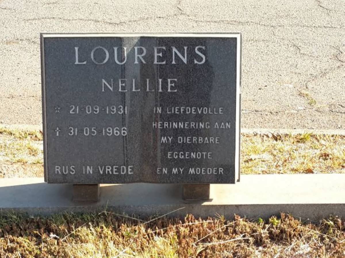 LOURENS Nellie 1931-1966