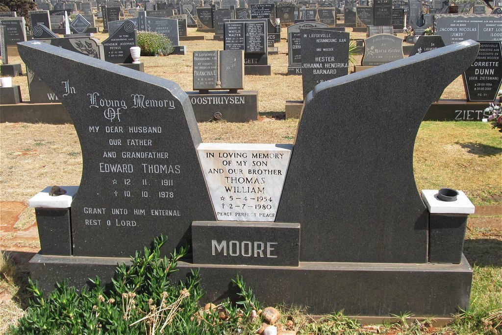 MOORE Edward Thomas 1911-1978 :: MOORE Thomas William 1954-1980
