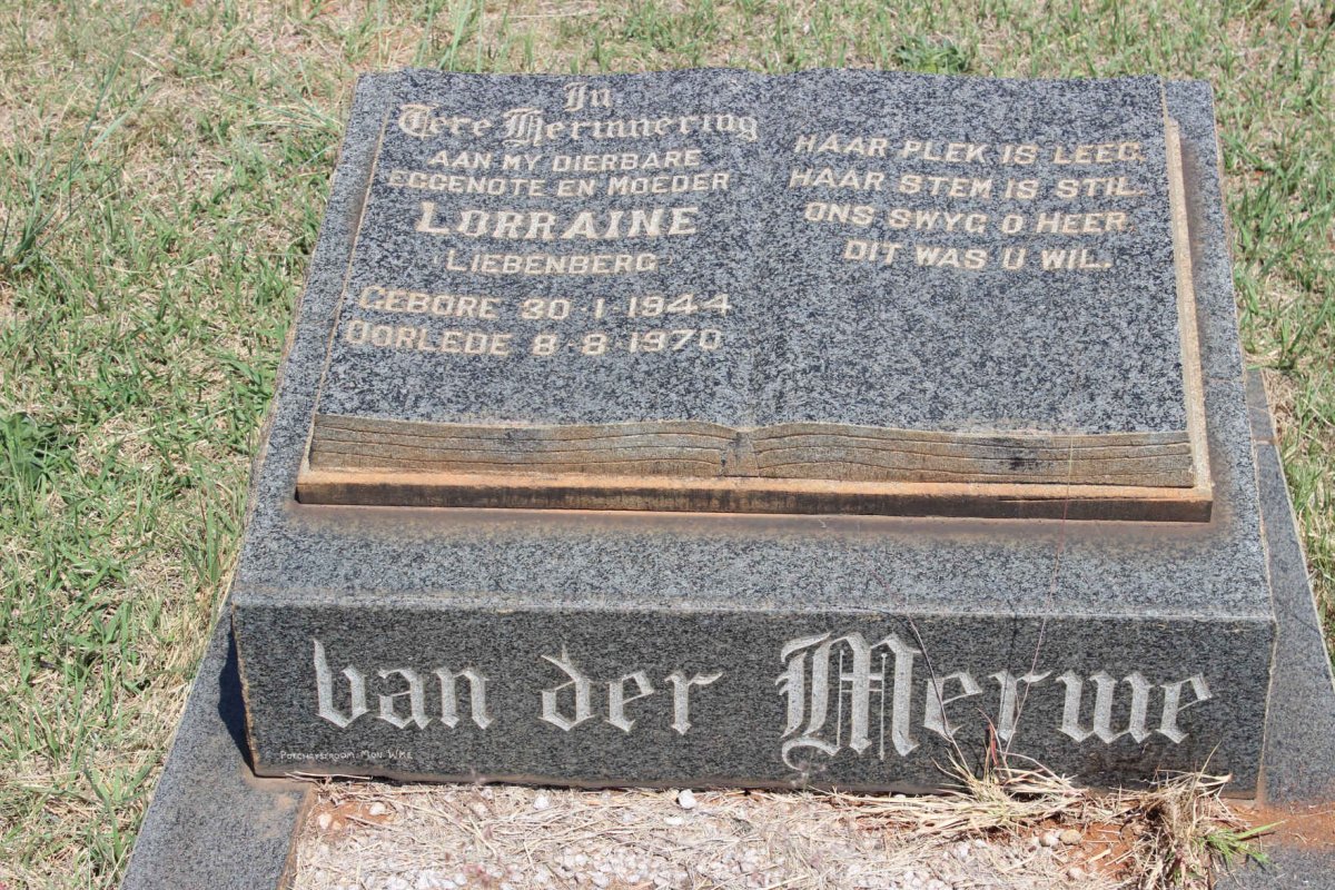 MERWE Lorraine, van der nee LIEBENBERG 1944-1970
