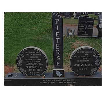 PIETERSE Johannes H.C. 1915- &amp; Ammarentia Petronella DE BEER 1918-1988