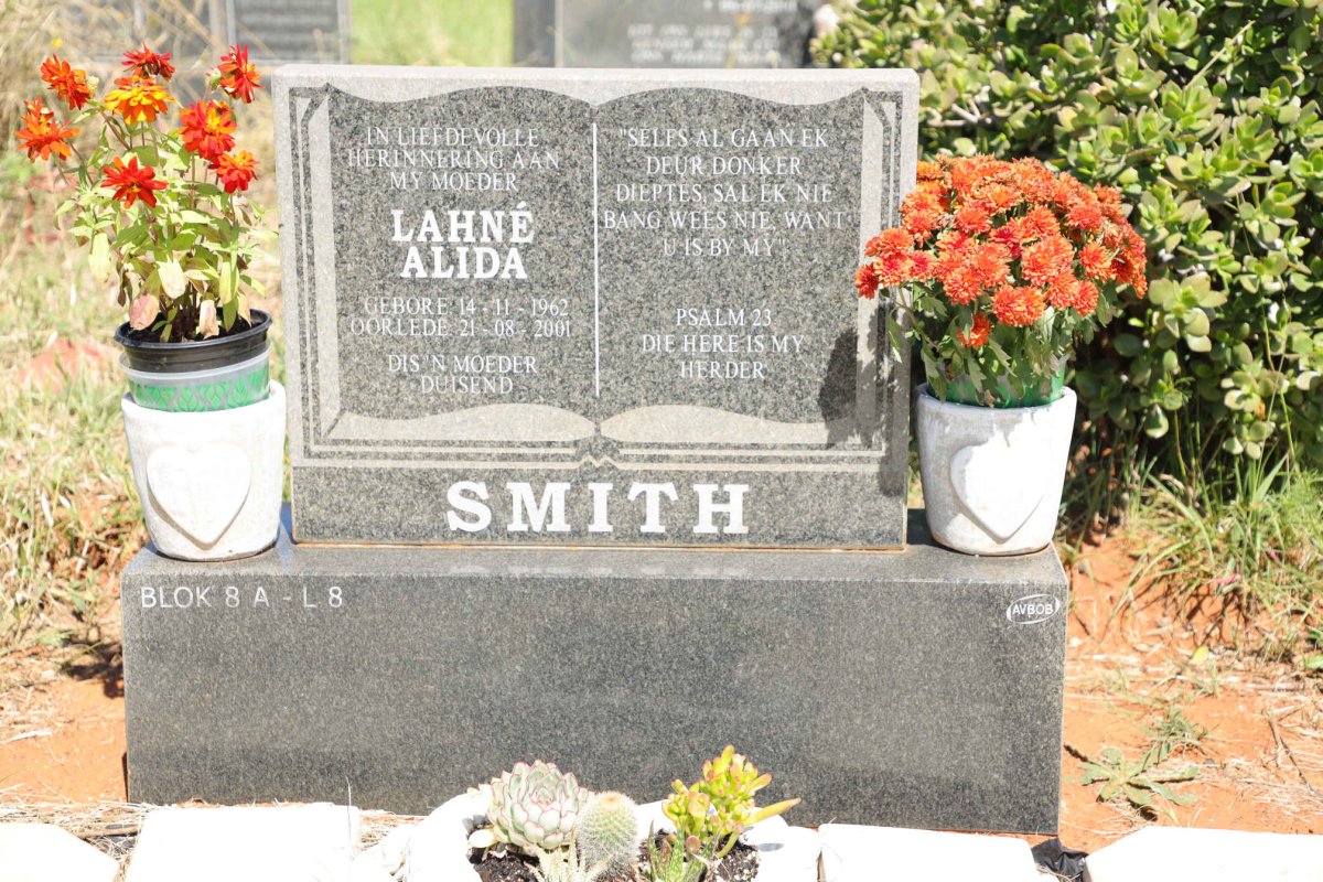 SMITH Lahne Alida 1962-2001