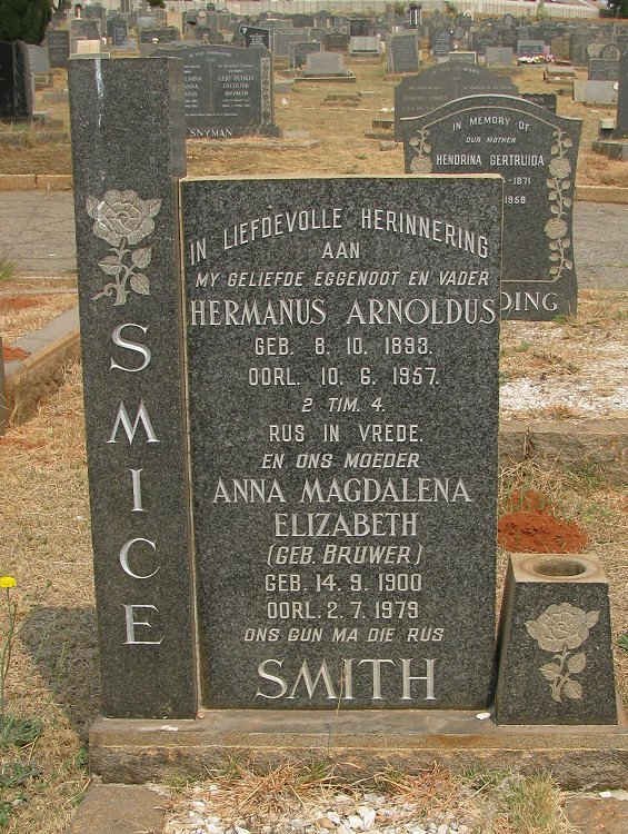 SMITH Hermanus Arnoldus 1893-1957 &amp; Anna Magdalena Elizabeth BRUWER 1900-1979