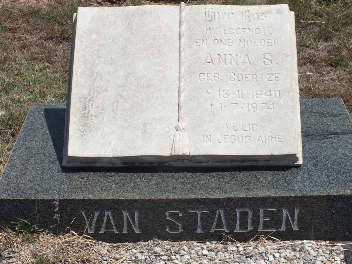 STADEN Anna S., van nee COERTZE 1940-1974