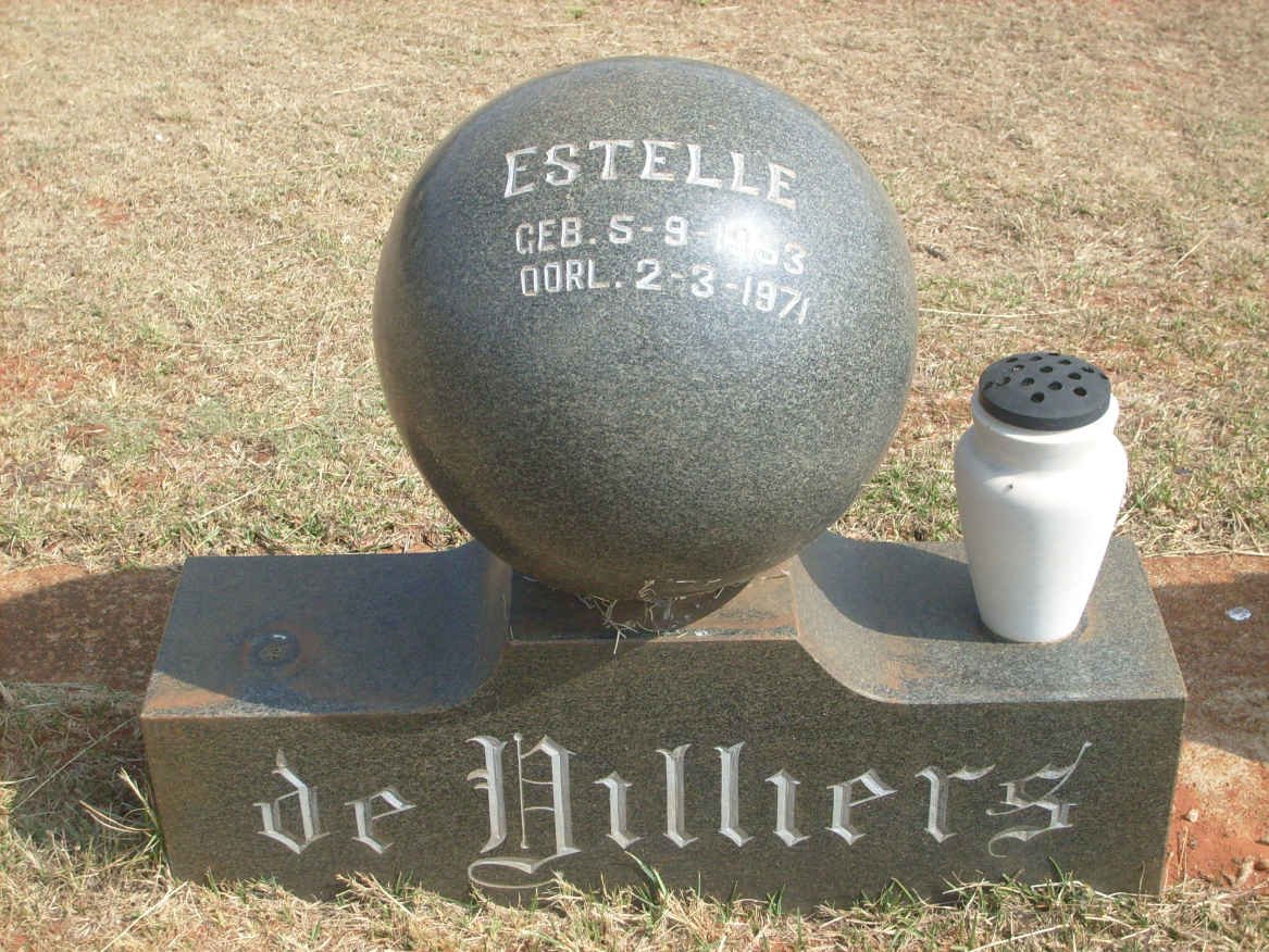 VILLIERS Estelle, de 19?3-1971