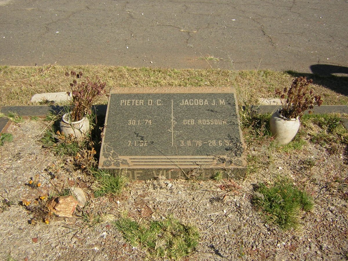 VILLIERS Pieter D.C., de 1874-1957 &amp; Jacoba J.M. ROSSOUW 1876-1953