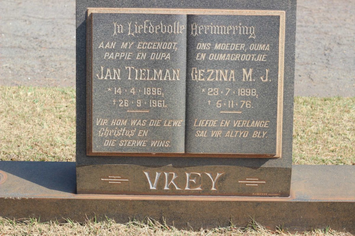 VREY Jan Tielman 1896-1961 &amp; Gezina M.J. 1898-1976