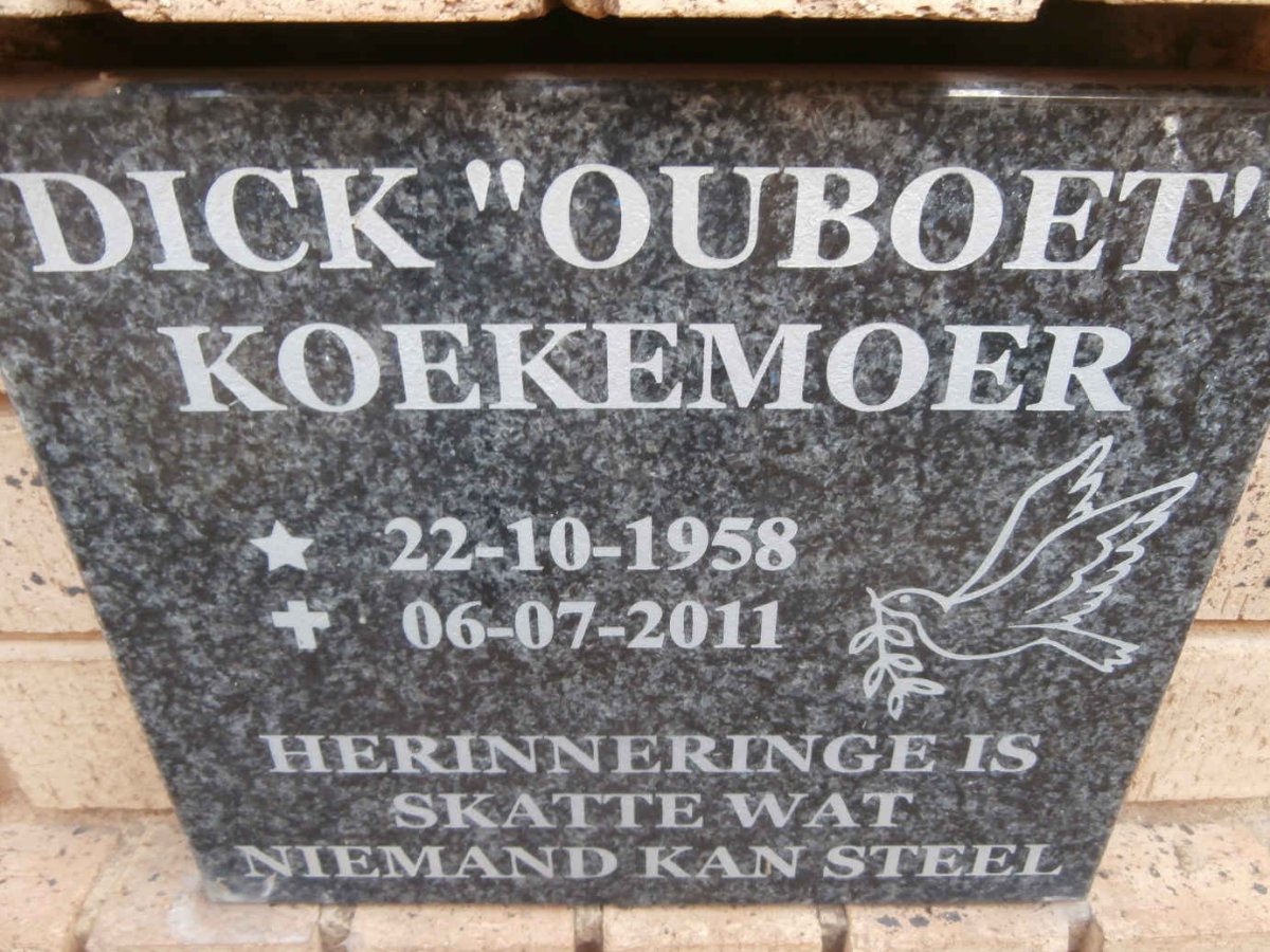 KOEKEMOER Dick 1958-2011