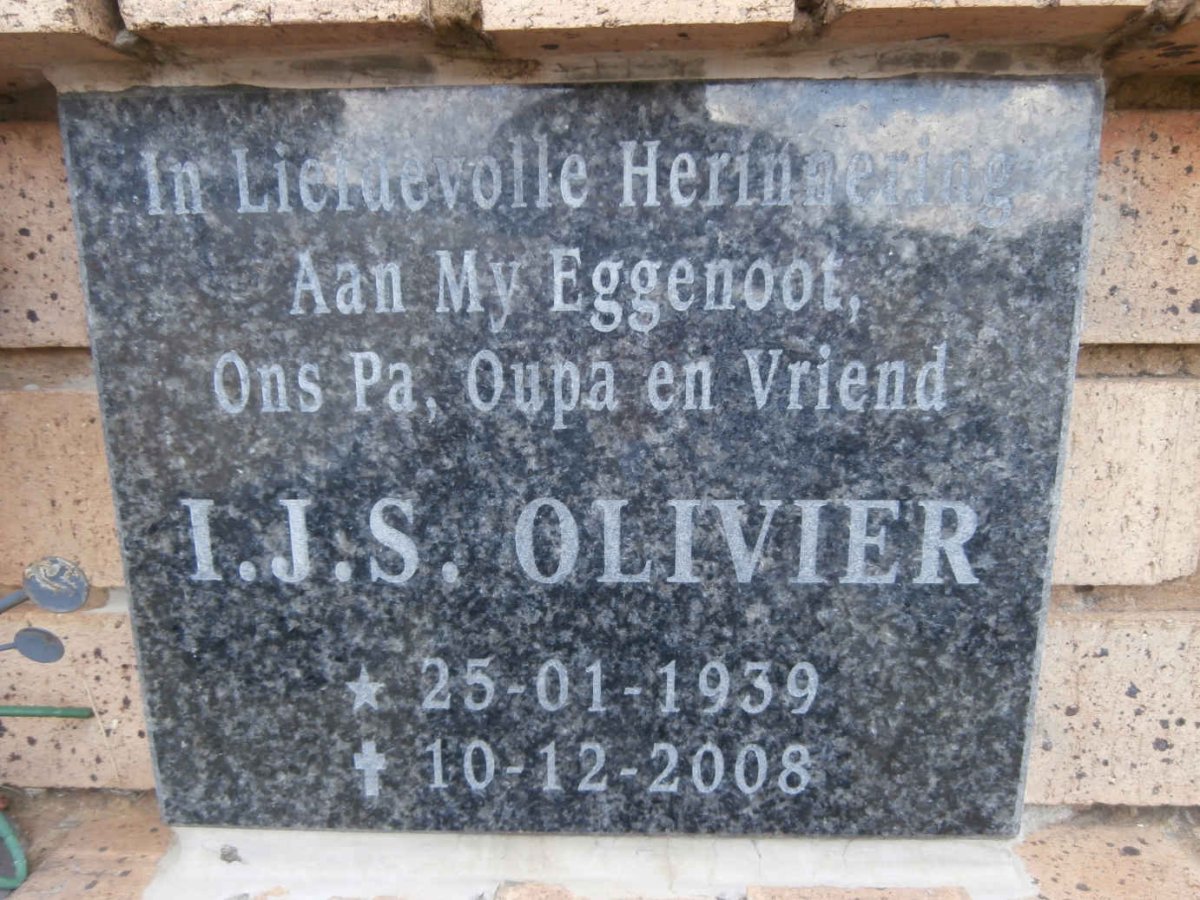 OLIVIER I.J.S. 1939-2008