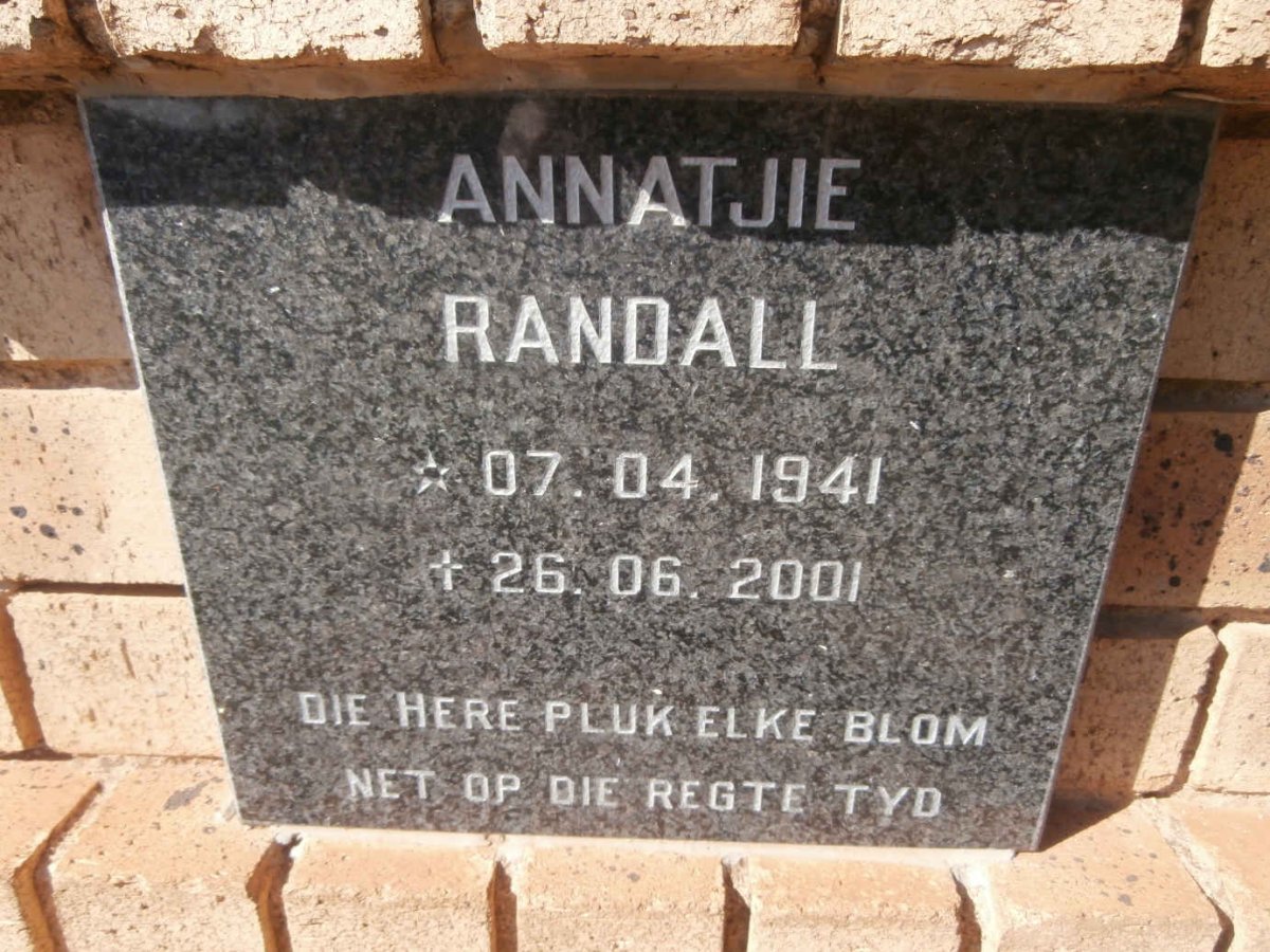 RANDALL Annatjie 1941-2001