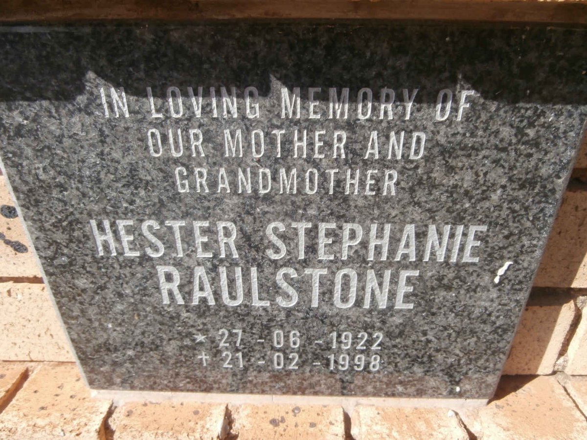 RAULSTONE Hester Stephanie 1922-1998