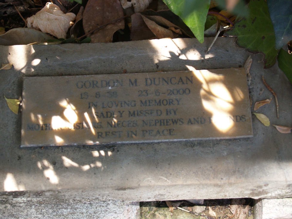 DUNCAN Gordon M. 1938-2000