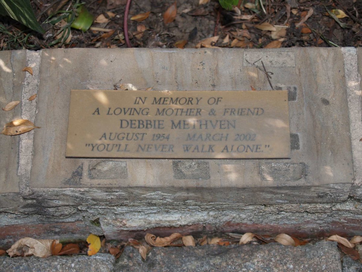 METHVEN Debbie 1954-2002